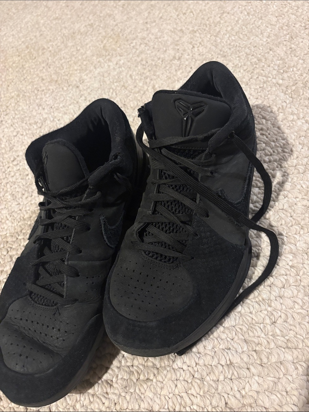 Nike Kobe 4 Proto(worn a good bit) good price!